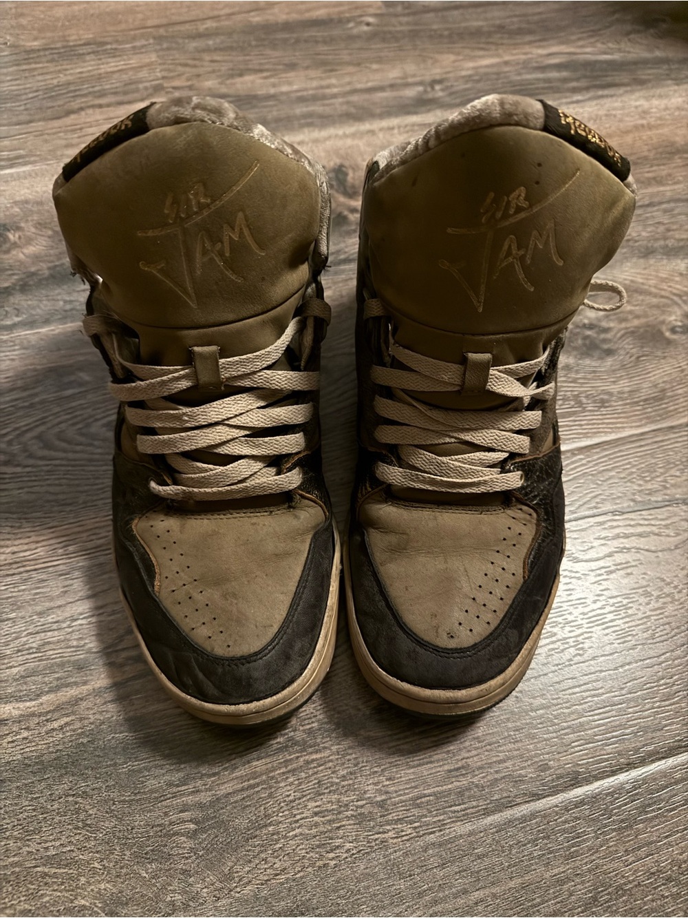RARE - Reebok Sir Jam Mid St Patricks Day Edition